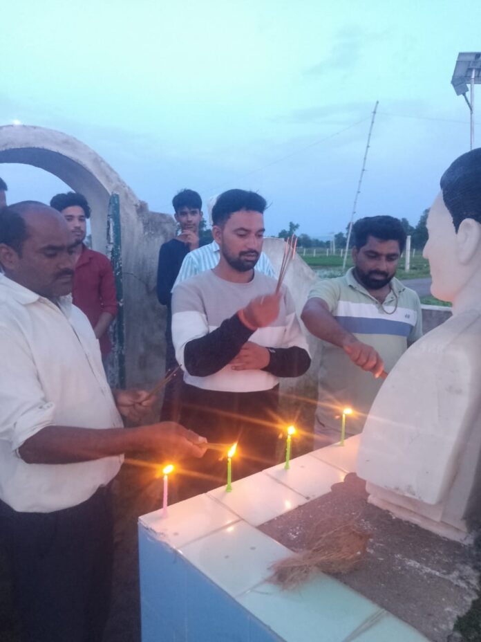 चुरहट में कारगिल दिवस के अवसर पर अमर शहीद वीरों को दी गई श्रद्धांजलि