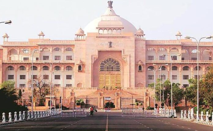 कांग्रेस विधायक ने सभापति को धमकाया, सरकारी कर्मचारियों को दी गलियां