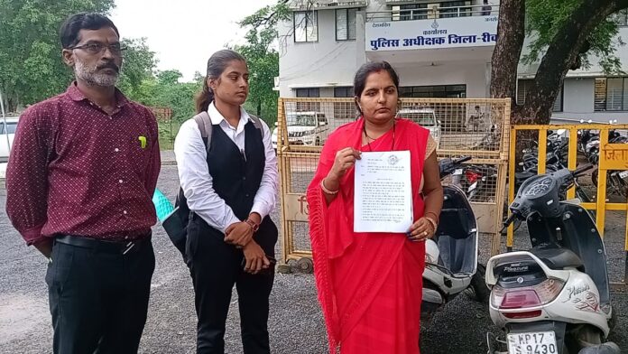 रीवा: निष्पक्ष जांच की मांग,जहर खिलाने का आरोप निराधार