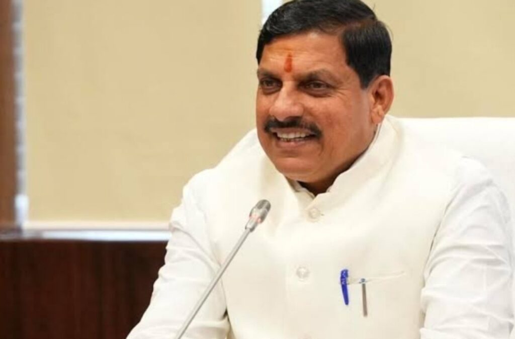 61 मध्य प्रदेश के यात्री सुरक्षित रेस्क्यू