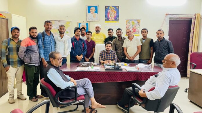 सीधी मूक-बधिर दिव्यांगजनों के लिए बस पास जारी करने की मांग