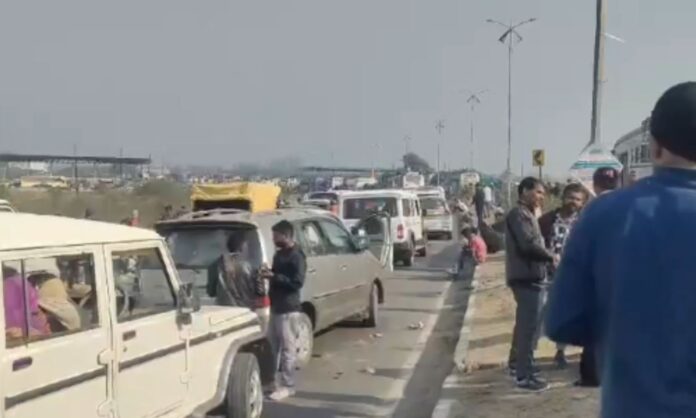 महाकुंभ भगदड़: यूपी-एमपी बॉर्डर पर श्रद्धालुओं को रोका गया, सीएम मोहन यादव ने की संयम बनाए रखने की अपील