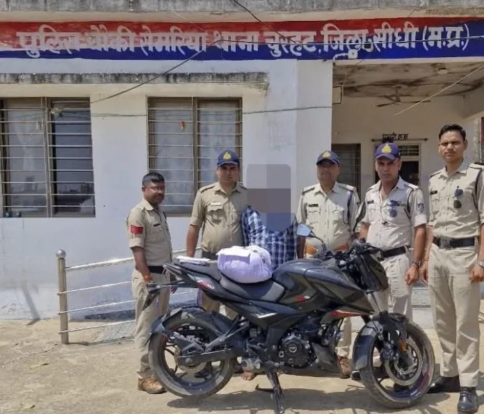 सीधी:-03 किलो गांजे के साथ आरोपी गिरफ्तार, करीब 2 लाख रुपये का मशरुका जब्त