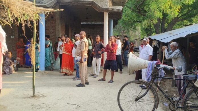 अमेठी में विवाह समारोह में हंगामा, युवती ने दूसरी शादी का आरोप लगाया, बारात फिर भी रवाना