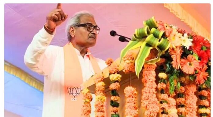 रीवा में 1100 वोटरों का एक घर! BJP सांसद जनार्दन मिश्रा का बड़ा दावा, वोट चोरी पर सियासत गरमाई