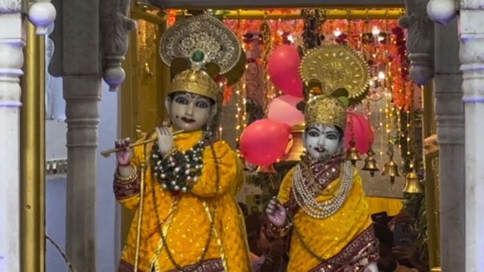 ग्वालियर का गोपाल जी मंदिर जन्माष्टमी पर जगमगाएगा, राधा-कृष्ण का होगा 100 करोड़ के गहनों से श्रृंगार