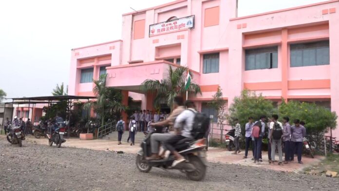 राजगढ़ पीएमश्री स्कूल का वीडियो कांड, प्रिंसिपल की शिकायत पर यूट्यूबर के खिलाफ FIR दर्ज