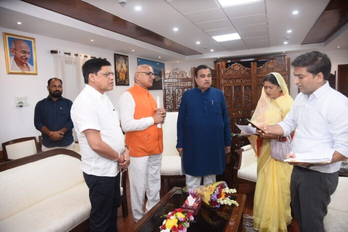 सांसद राजेश मिश्रा की पहल पर केंद्रीय मंत्री नितिन गडकरी ने दिए निविदा आमंत्रण के निर्देश