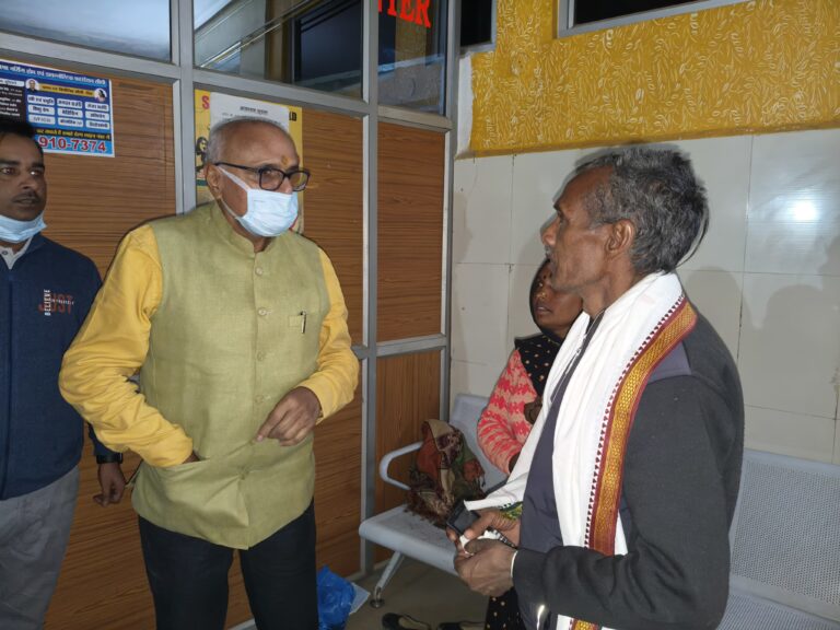 सीधी सांसद डॉ. राजेश मिश्रा की तत्परता से मासूम की जान बची