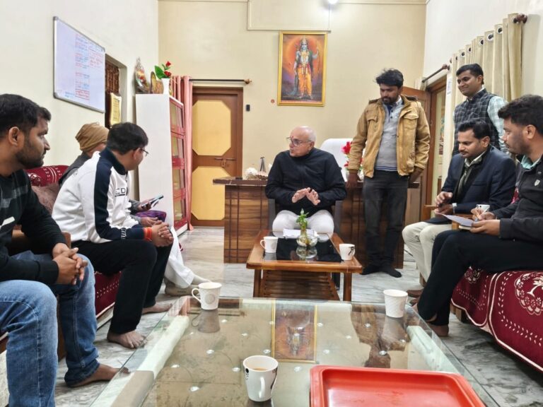 सीधी सांसद डॉ. राजेश मिश्रा ने SIR अभियान की प्रगति का लिया जायज़ा, कॉल सेंटर की व्यवस्था पर भी की चर्चा