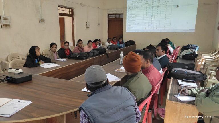 एसडीएम ने ली स्वास्थ्य विभाग की समीक्षा बैठक, लापरवाह सेक्टर मेडिकल ऑफिसर व सीएचओ को जारी होगी नोटिस